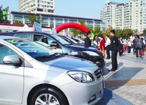 欧洲国产车街拍视频在线,欧洲国产车魅力瞬间捕捉